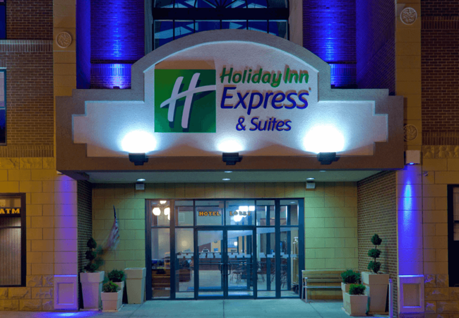 Holiday Inn Express and Suites Deadwood Gold Dust Casino Front View 
