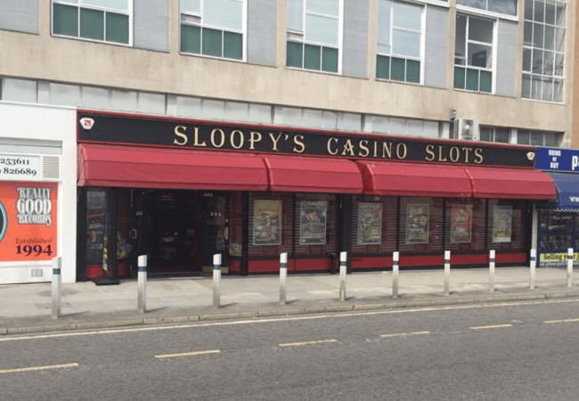 Sloopys Casino Slots Outside View 