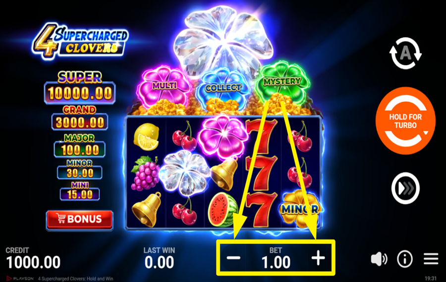 4 Supercharged Clovers Hold and Win SELECCIONE EL IMPORTE DE SU APUESTA.