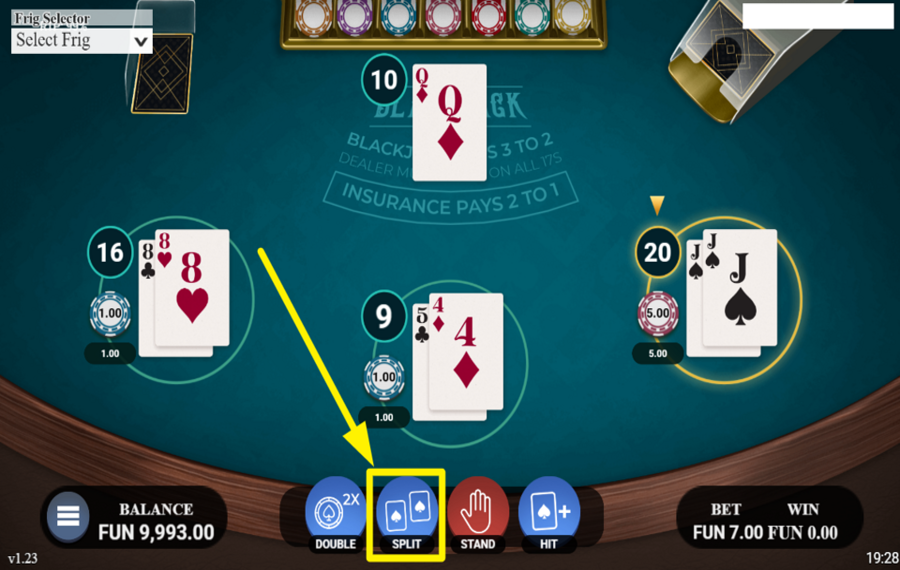 Blackjack Royale DIVISÉ EN DEUX MAINS.