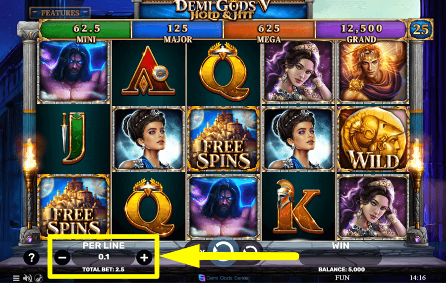 Demi Gods V Hold and Hit SET YOUR TOTAL BET.