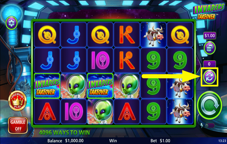 Invaders Takeover ELIGE GIROS AUTOMÁTICOS.