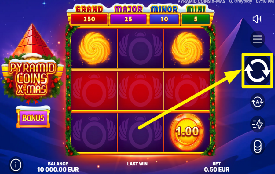 Pyramid Coins XMas PLAY THE GAME.