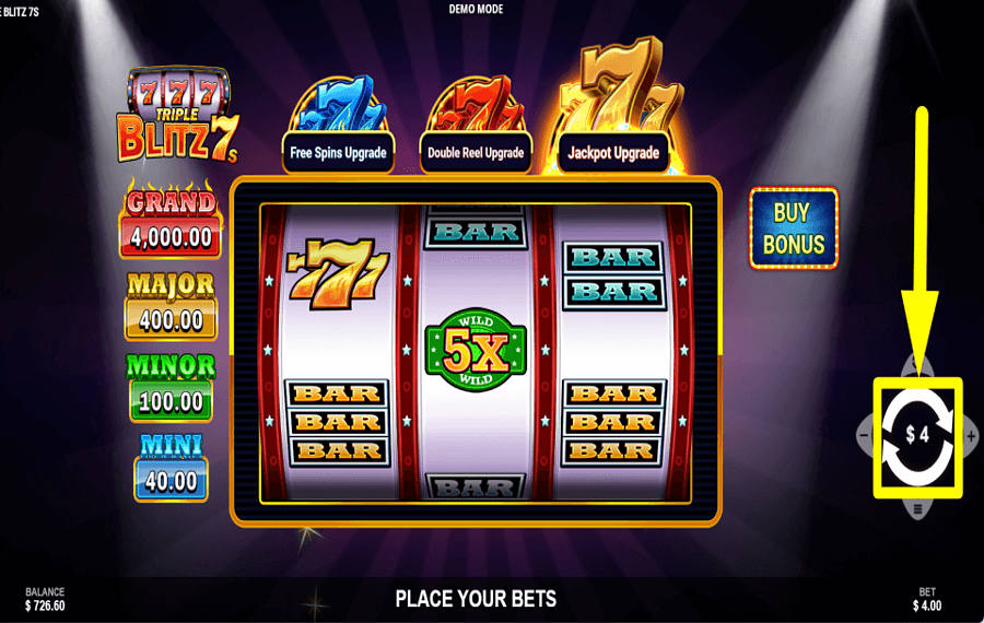 Triple Blitz 7s SPIELEN SIE UM BELOHNUNGEN.