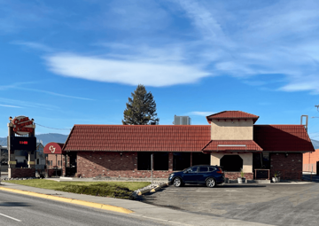 Claim Jumper Casino Restaurant and Lounge Outside View 