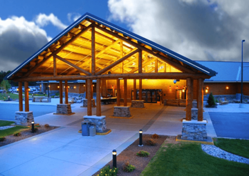 Saganing Eagles Landing Casino outside view 