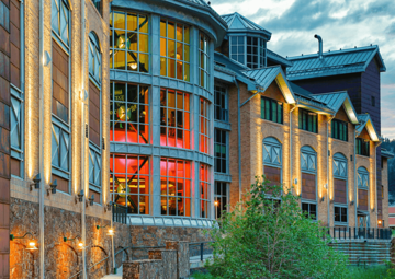 The Lodge Casino Outside View 