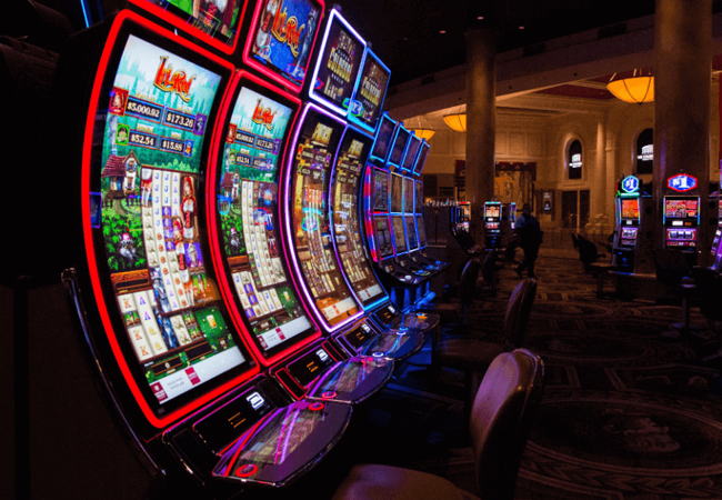 Caesar Palace slot machines 