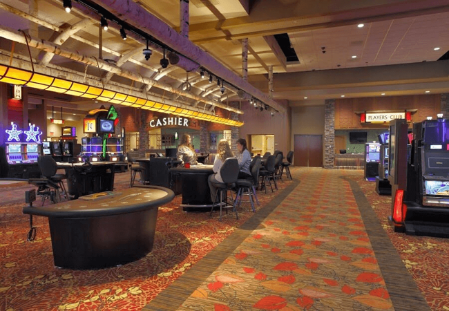 Four Winds Hartford inside 