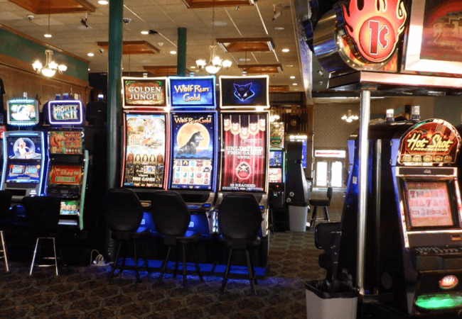 Hickoks Hotel and Gaming Slot Machines 1 