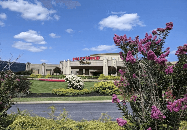 hollywood casino at penn national race course view 