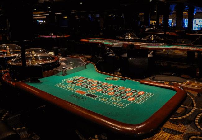 horseshoe casino table 