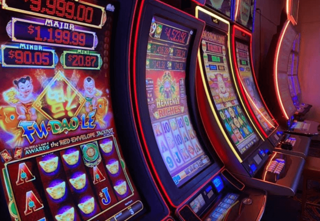 Hotel Nevada and Gambling Hall Slot Machine 