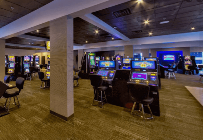 lucky s gaming spirits casino room 