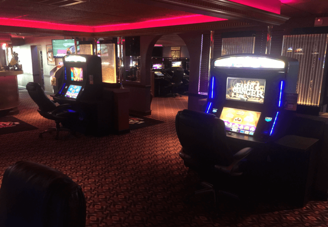 Lucky's Grand Casino Gaming Area 