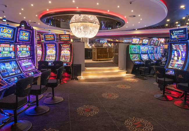 Mayfair Casino slots2 