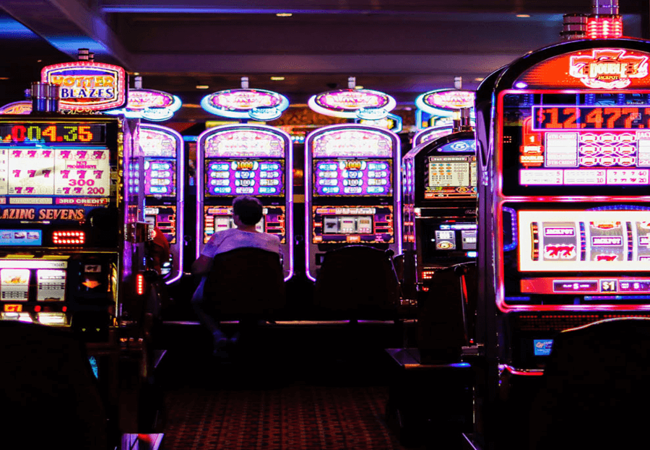 McGills Hotel and Casino Slots 