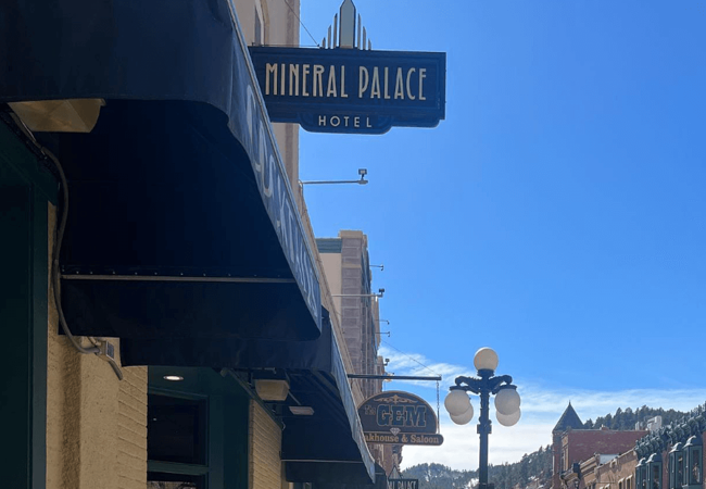 Mineral Palace Hotel and Gaming Outside View 