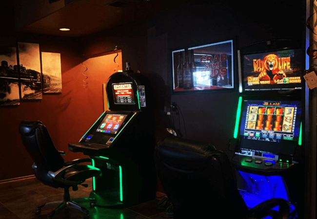 Money Train Casino & Lounge Slot Machines