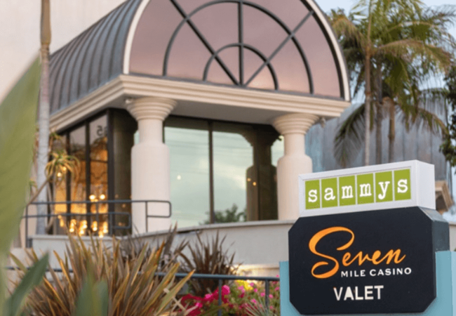 Seven Mile Casino Outside View 2 