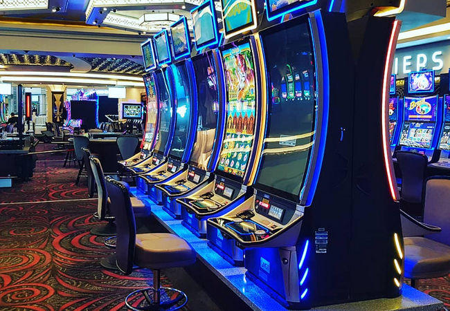 Suncoast Casino slots4 