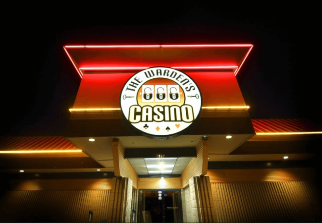 The Wardens Casino And Liquor Store Entrance 